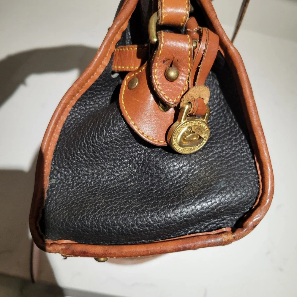 Dooney & Bourke Vintage All Weather Leather Buckle Satchel Black Tan Bag 90s